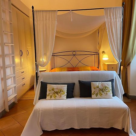 Casa Vacanze Palazzo Primoli 아리차 외부 사진